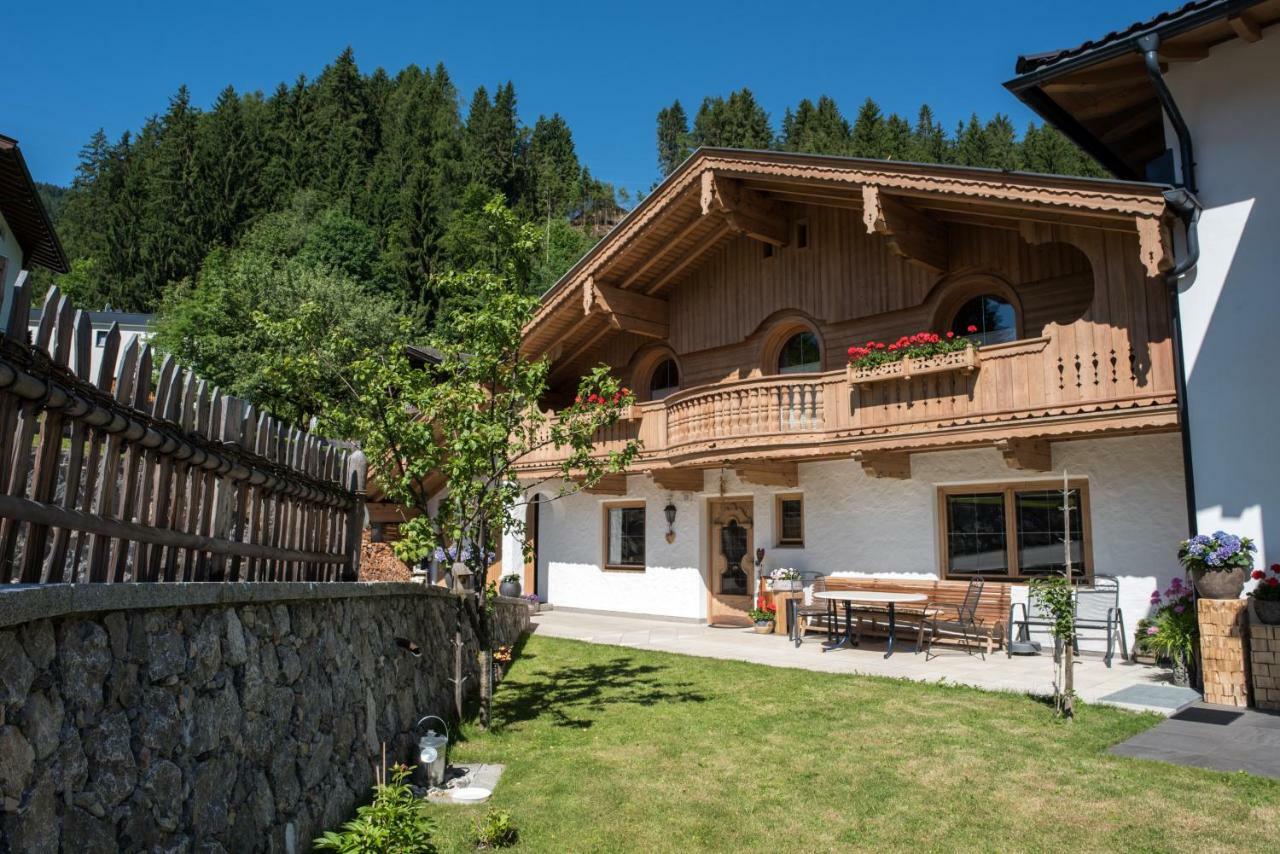 Landhaus & Apartment Taxach Ried im Zillertal Exterior photo