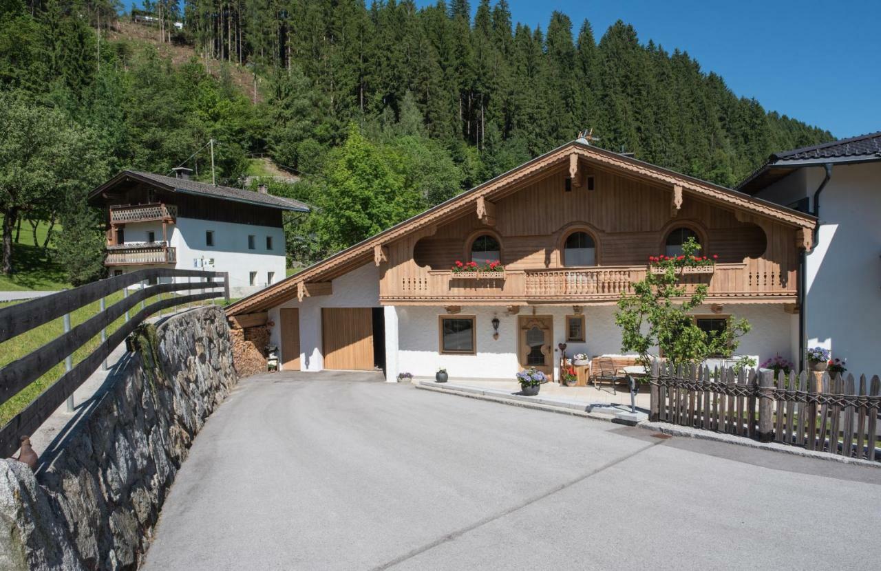 Landhaus & Apartment Taxach Ried im Zillertal Exterior photo